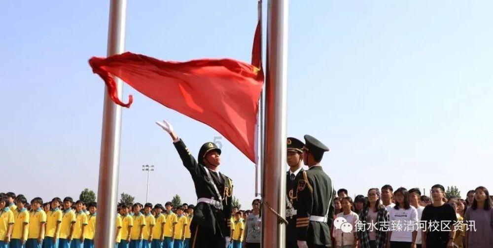 书生在官场的365天，建了座“不网红”的图书馆