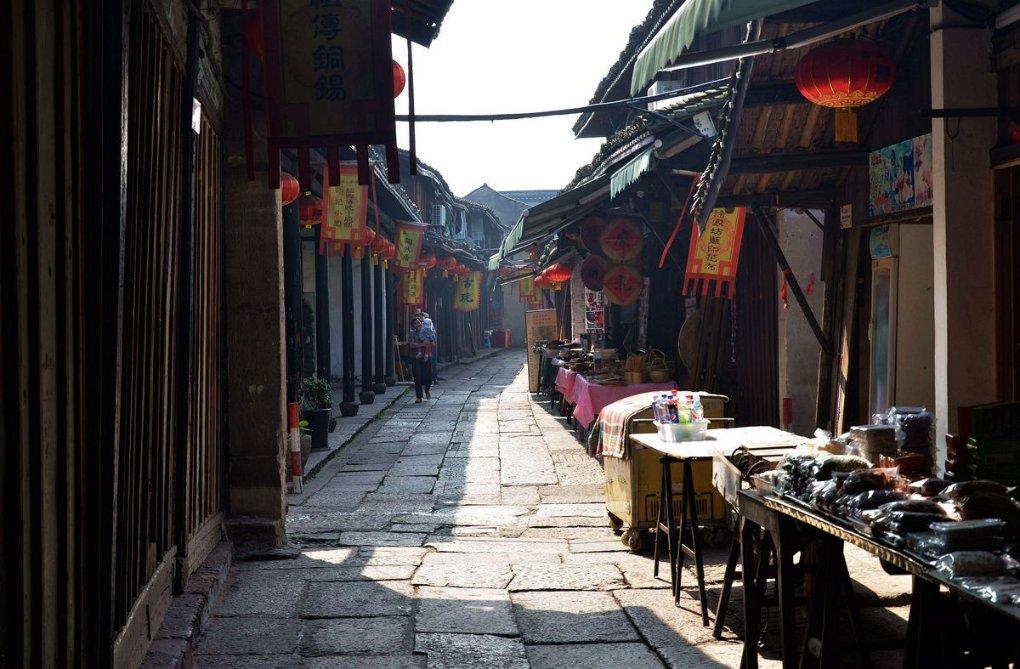 成功人士在车里躺着卷，年轻时为成功而奋斗，成功后还需要努力吗？游戏画面