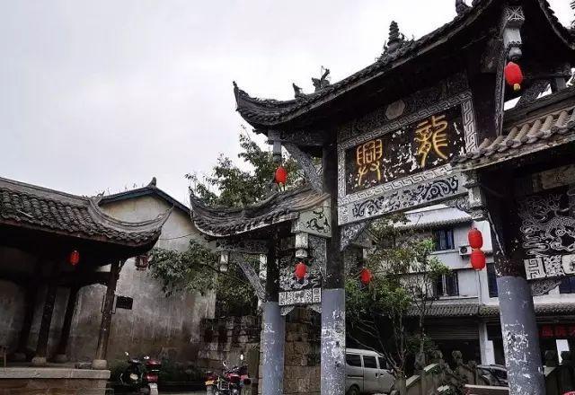 化工工业是如何使用不锈钢圈过滤袋进行酸碱液体过滤的?