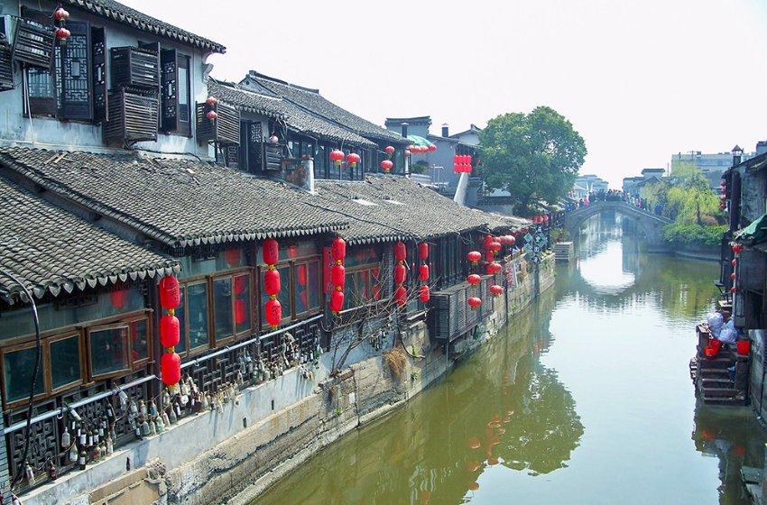 机智问答网页-解疑解惑,精准回答电视剧巡回检察组中,米振东是一个什么样的人?问题