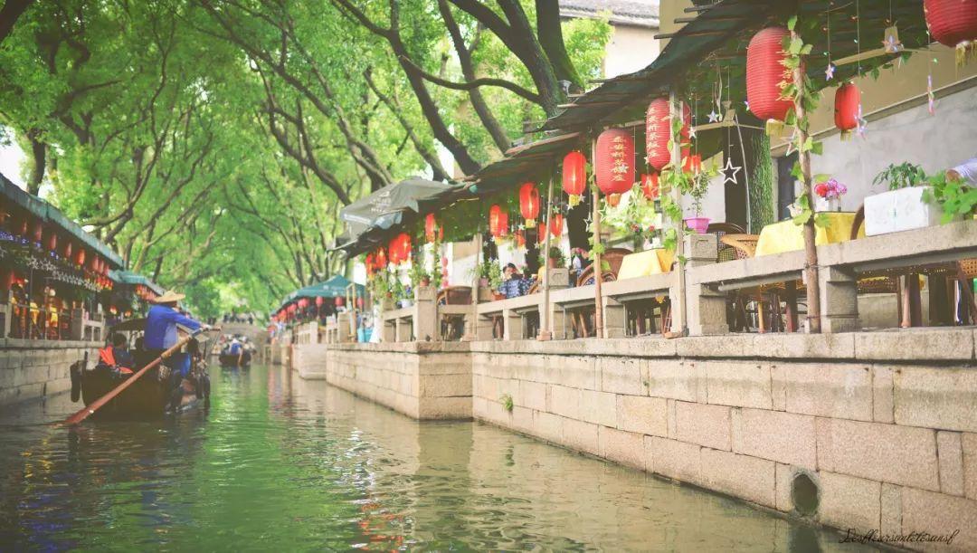 逃离外祖母家