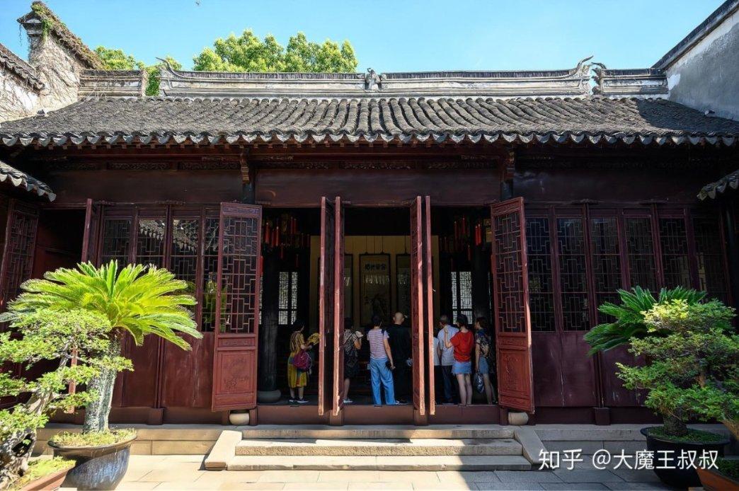 “大一的你”VS“大四的你”，这些心酸的变化，是否你也曾有过？